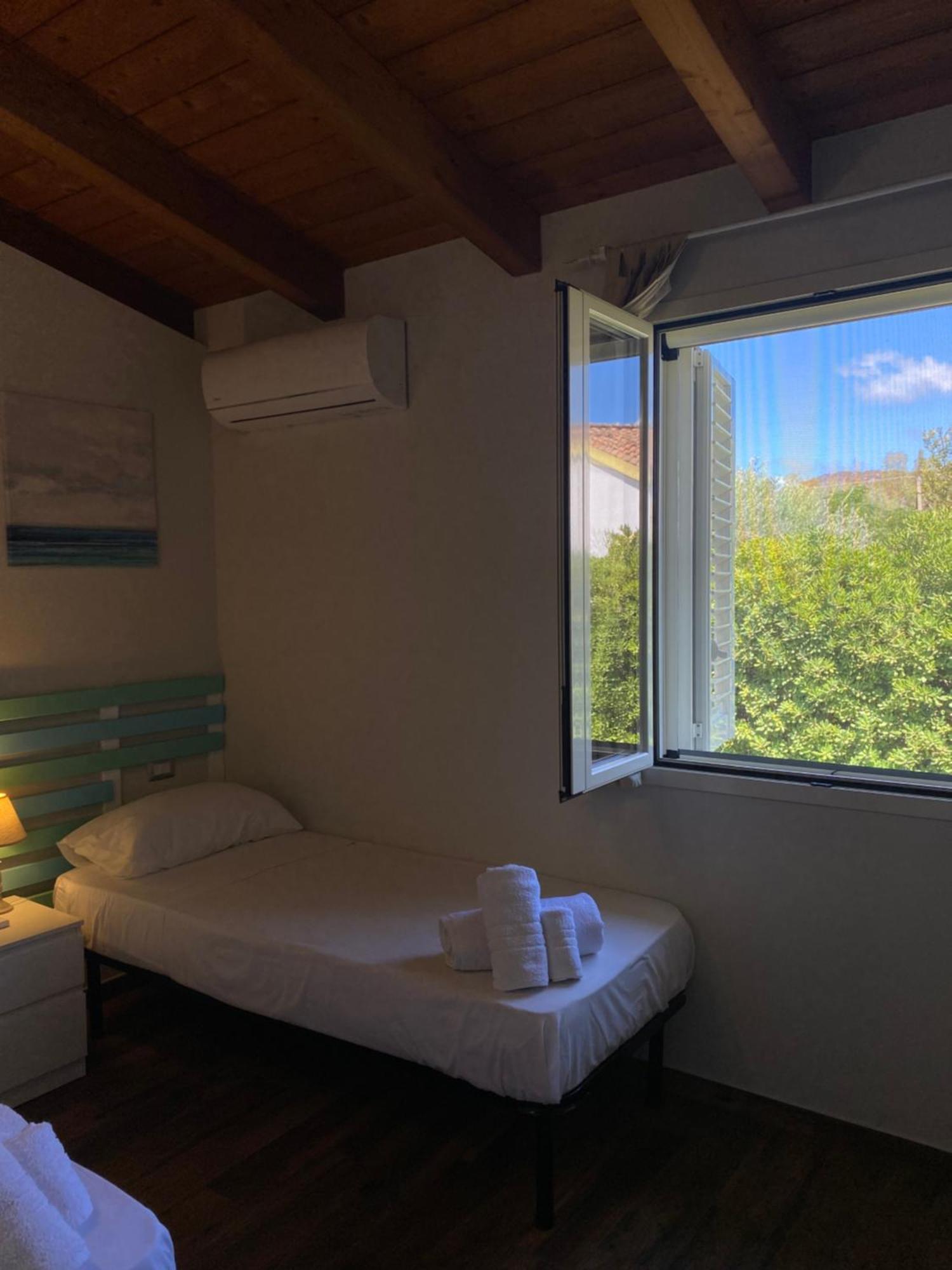 La Casa Dell Olivo Villa Castiadas Bagian luar foto